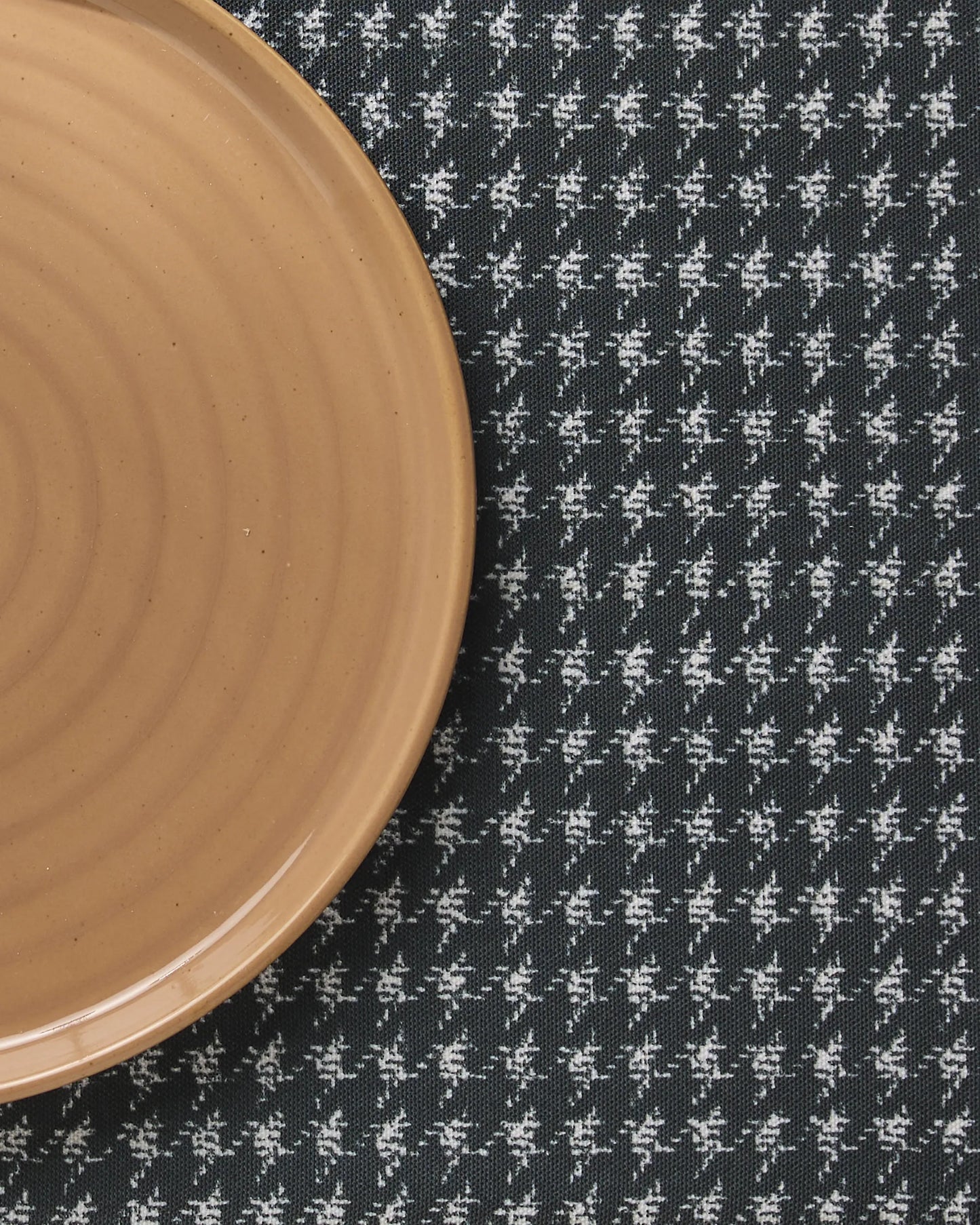 Houndstooth Black